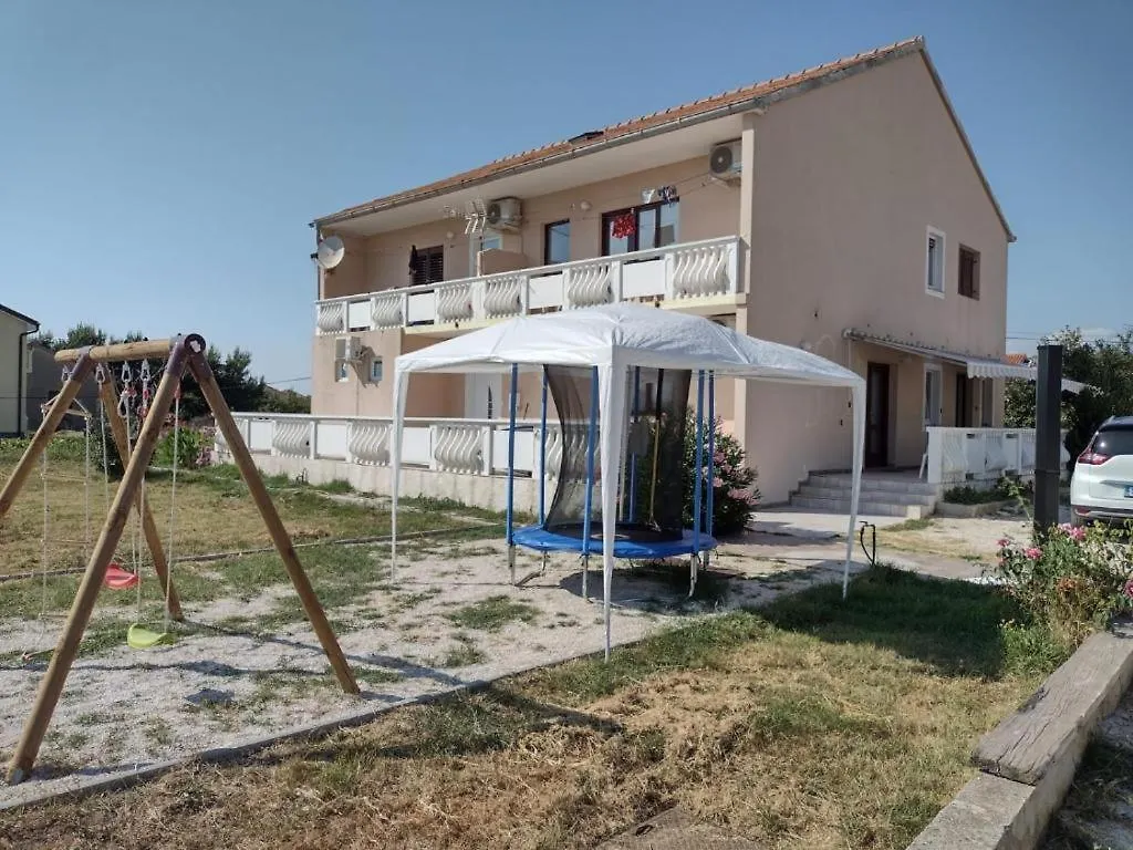 Gordana Apartmani Ljubač 0*,